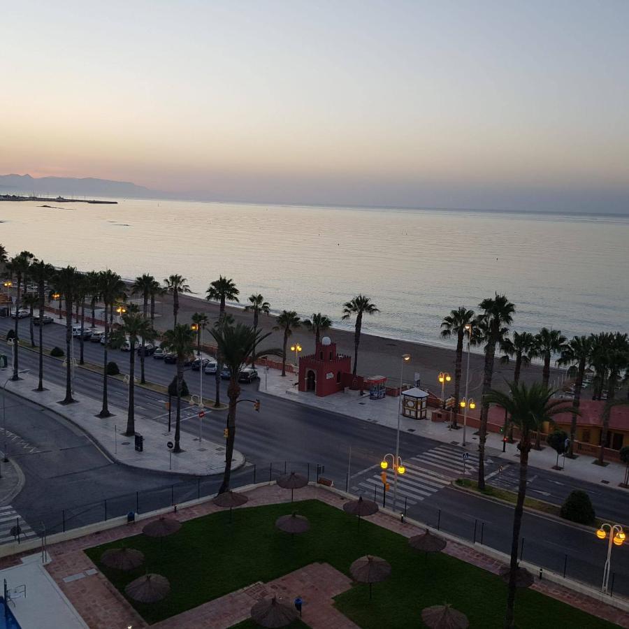 Benalmadena, Estudio Aloha Playa Vacaciones En El Mar المظهر الخارجي الصورة